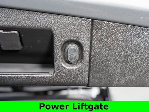 Used 2018 Chevrolet Tahoe Premier image 32