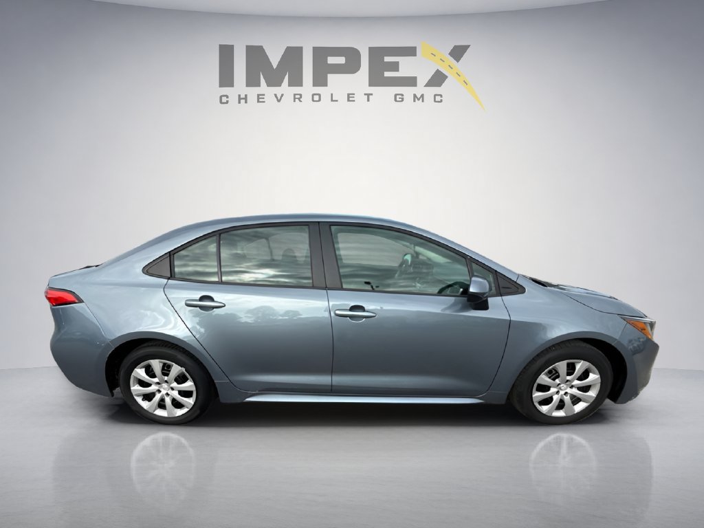 Used 2025 Toyota Corolla LE w/ Convenience Package FWD image 6