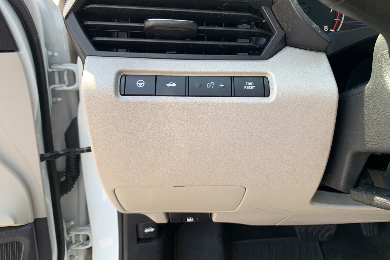 Used 2024 Nissan Altima 2.5 SL FWD image 31