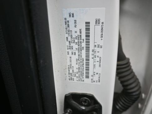Used 2018 Ford F150 Platinum w/ Equipment Group 701A Luxury AWD/4WD image 20