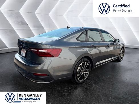 Certified 2023 Volkswagen Jetta Sport FWD image 5