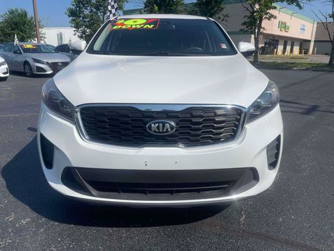 Used 2020 Kia Sorento FWD V6 image 3