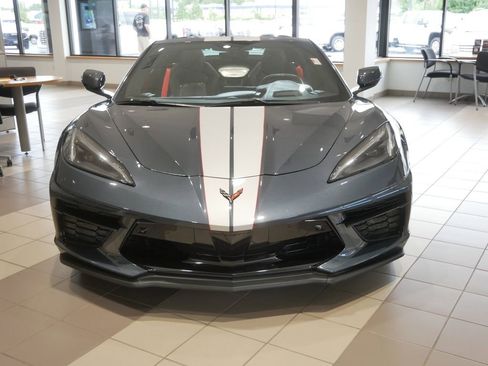 Used 2021 Chevrolet Corvette Stingray Premium Conv w/ Z51 Performance Package RWD image 2