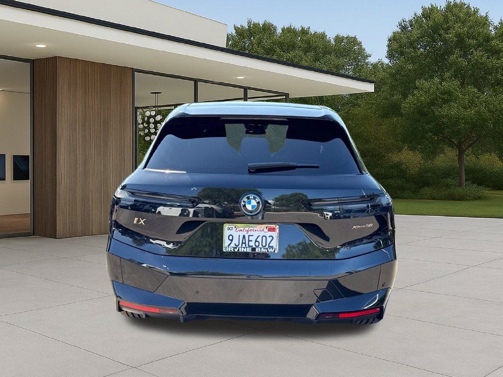 Certified 2024 BMW iX xDrive50 w/ Sport Package AWD/4WD image 10