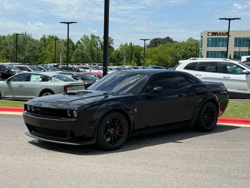 Used 2022 Dodge Challenger R/T Scat Pack RWD image 3