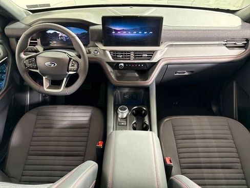 New 2026 Ford Explorer ST-Line AWD/4WD image 17