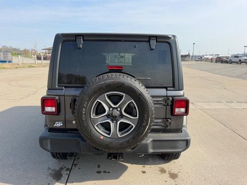 Used 2020 Jeep Wrangler Unlimited Sport S AWD/4WD image 4