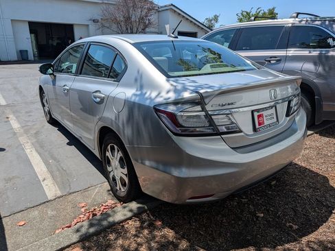 Used 2013 Honda Civic Hybrid Sedan image 2
