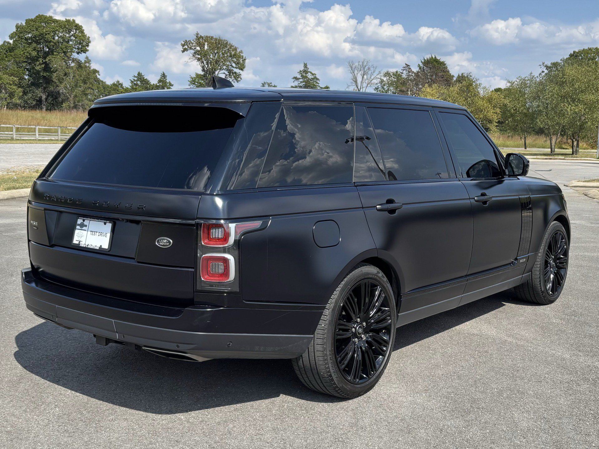 Used 2021 Land Rover Range Rover P525 Westminster Edition LWB AWD/4WD image 3
