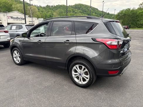 Used 2018 Ford Escape SEL AWD/4WD image 3
