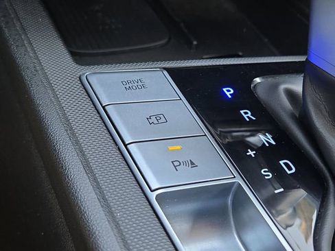 Certified 2024 Hyundai Elantra Limited image 15