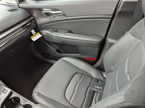 New 2026 Kia Sportage SX image 16