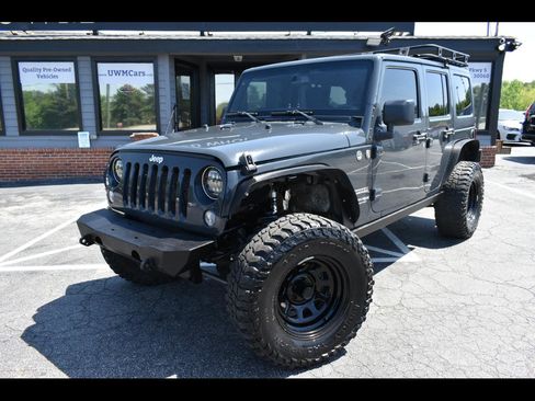 Used 2018 Jeep Wrangler Unlimited Sport S AWD/4WD image 1