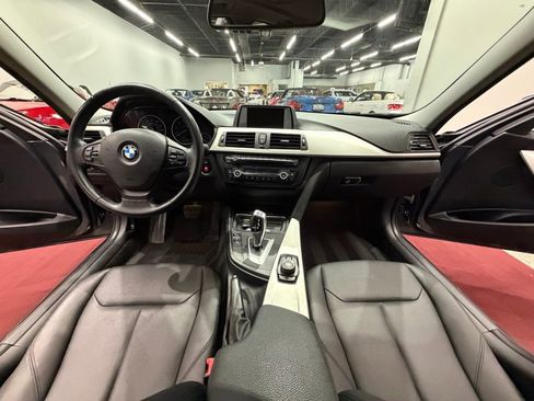 Used 2013 BMW 320i xDrive Sedan AWD/4WD image 36
