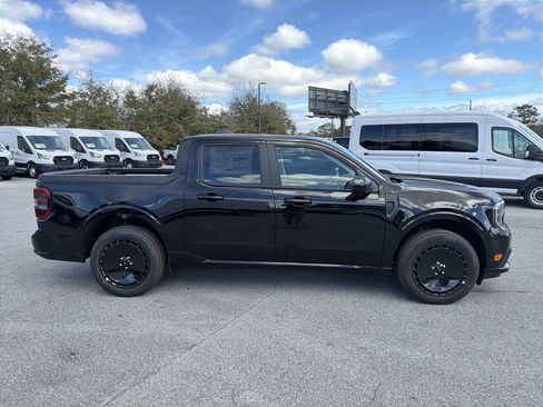 New 2026 Ford Maverick Lobo AWD/4WD image 4