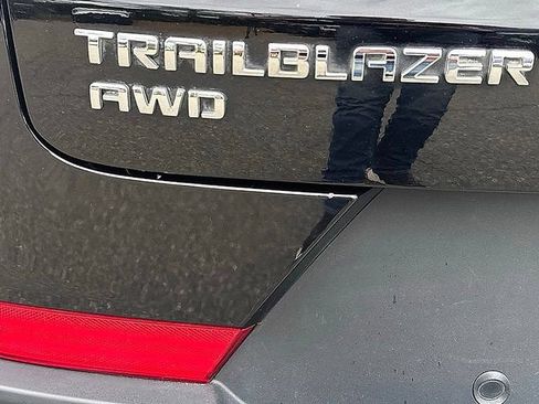 Certified 2024 Chevrolet TrailBlazer LT w/ Convenience Package AWD/4WD image 29