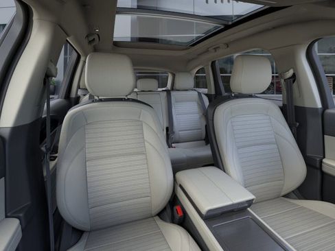 New 2026 Lincoln Nautilus Reserve w/ Jet Appearance Package image 10