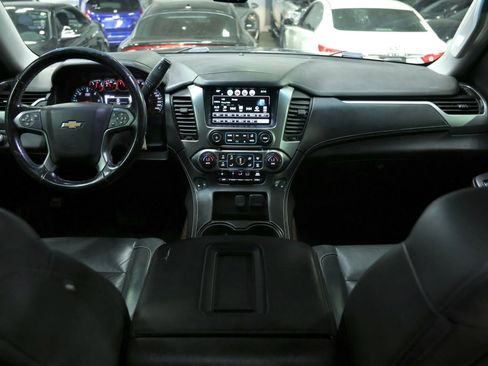 Used 2019 Chevrolet Suburban LT image 35