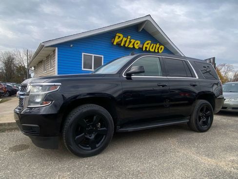 Used 2016 Chevrolet Tahoe LT image 2
