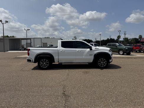 Used 2020 Chevrolet Silverado 1500 RST w/ Texas Edition AWD/4WD image 4