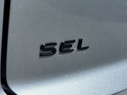 New 2026 Volkswagen Atlas Cross Sport SEL R-Line image 16