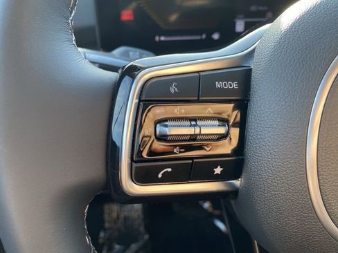 New 2025 Kia Sorento S image 29