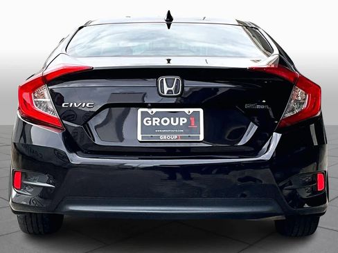Used 2017 Honda Civic EX image 4
