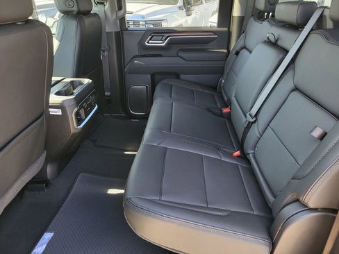 New 2026 GMC Sierra 2500 Denali w/ Denali Reserve Package image 4