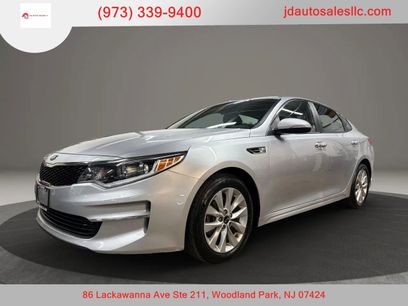Used 2018 Kia Optima LX w/ 17" Alloy Wheels Package
