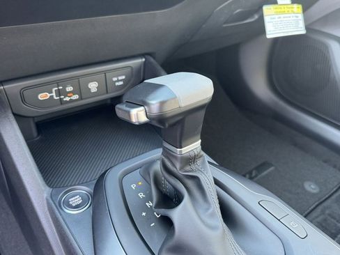 Used 2025 Kia K4 LX image 20