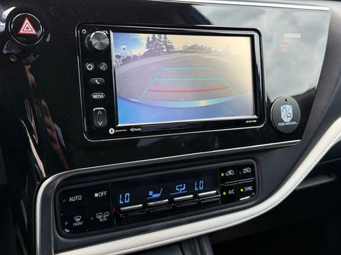 Used 2018 Toyota Corolla iM w/ Carpet Mat Package (TMS) FWD image 8