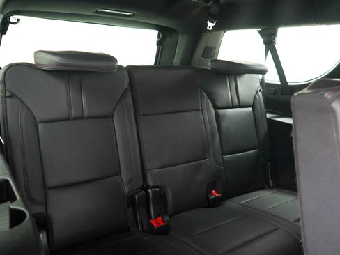 Used 2023 Chevrolet Suburban RST AWD/4WD image 13