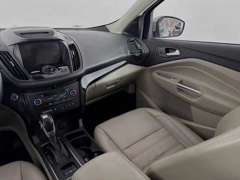 Used 2018 Ford Escape Titanium image 24