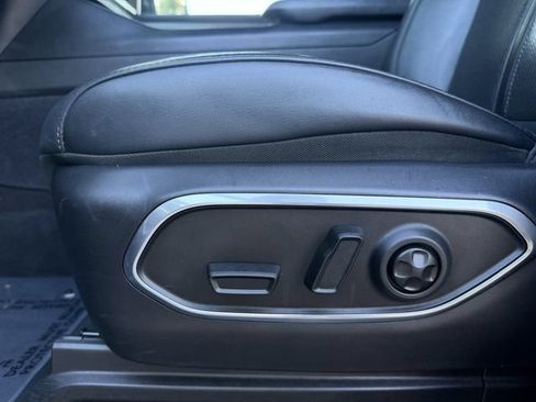 Used 2024 Jeep Wagoneer Series III AWD/4WD image 13