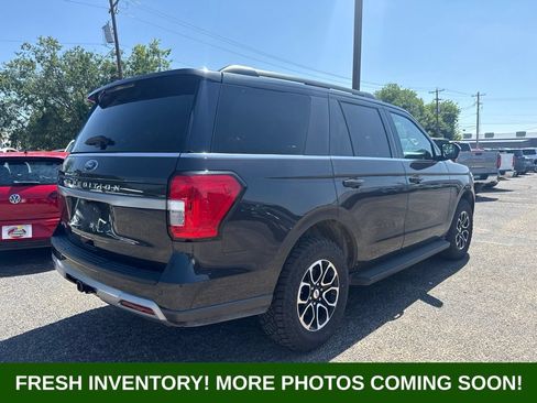 Used 2024 Ford Expedition XLT AWD/4WD image 2