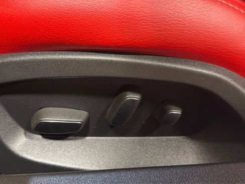 Used 2016 Chevrolet Corvette Stingray Coupe w/ 2LT Preferred Equipment Group image 21