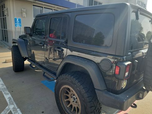 Used 2023 Jeep Wrangler Unlimited Sport AWD/4WD image 6
