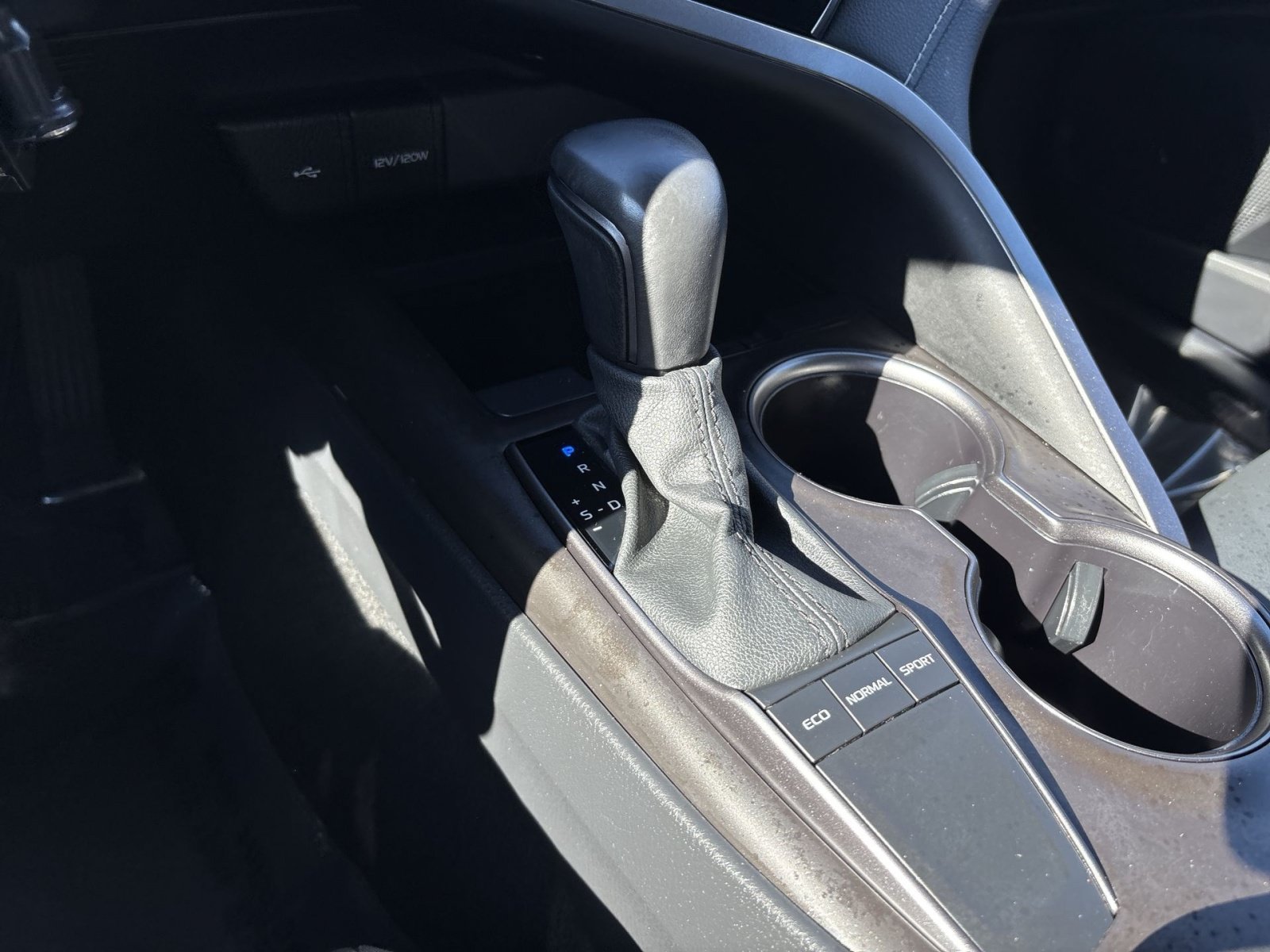 Used 2024 Toyota Camry SE FWD image 21