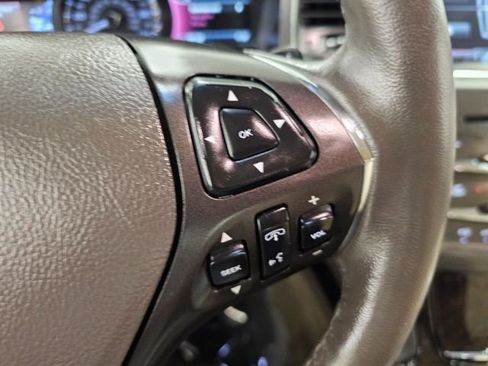 Used 2014 Lincoln MKS AWD w/ Equipment Group 101A image 12