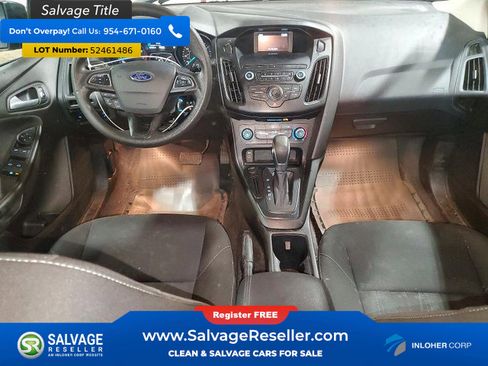 Used 2018 Ford Focus SE FWD image 11