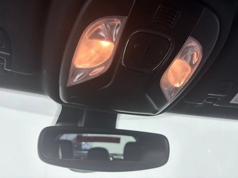 Used 2023 Jeep Compass Latitude AWD/4WD image 19