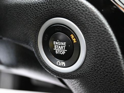 Used 2023 Chrysler 300 S image 22