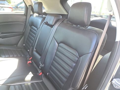 Used 2022 Ford Edge SEL w/ Convenience Package image 15