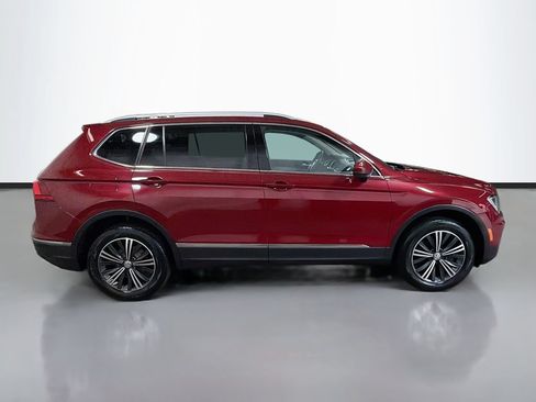 Used 2018 Volkswagen Tiguan SEL AWD/4WD image 10