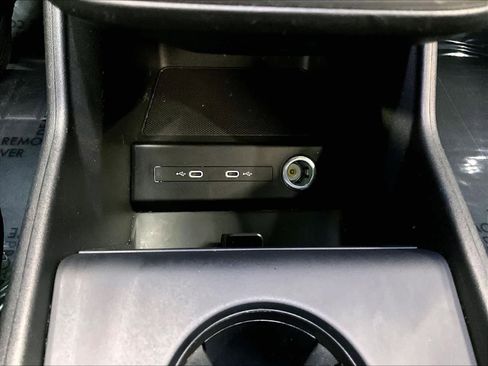 Used 2023 Audi Q4 e-tron Premium Plus w/ Premium Plus RWD image 35