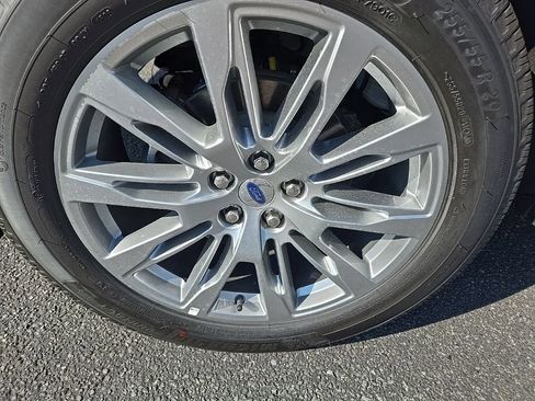 New 2025 Ford Explorer Active w/ Active Comfort Package image 40