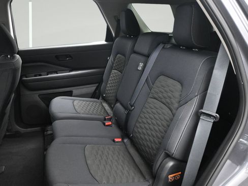 Used 2024 Nissan Pathfinder SV w/ Black Appearance Package FWD image 10
