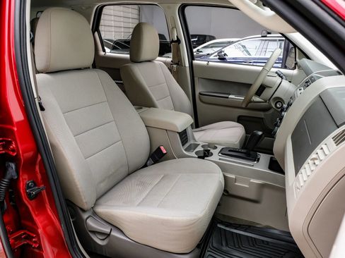 Used 2011 Ford Escape XLT image 34