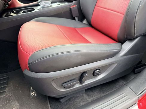 Used 2024 INFINITI QX50 Sport image 19