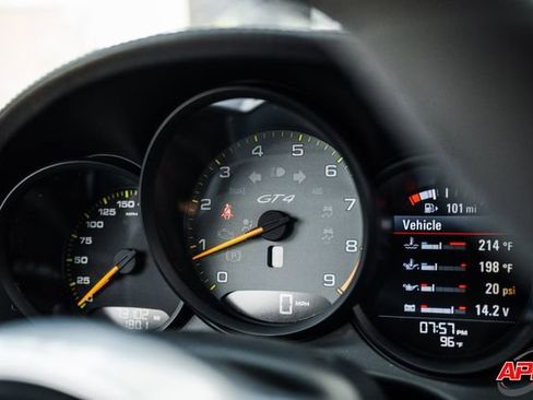 Used 2016 Porsche Cayman GT4 image 27